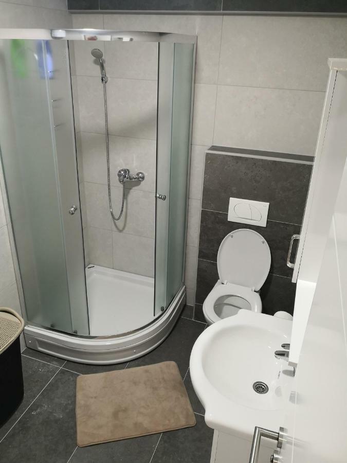 Studio Apartment Noa โมสตาร์ ภายนอก รูปภาพ
