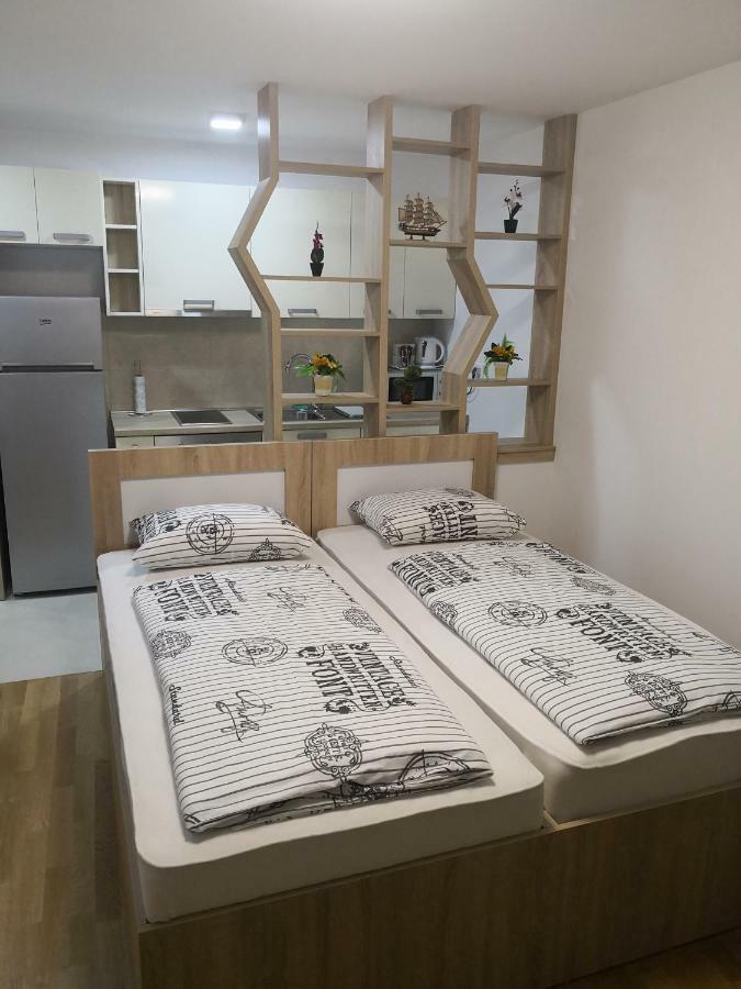 Studio Apartment Noa โมสตาร์ ภายนอก รูปภาพ