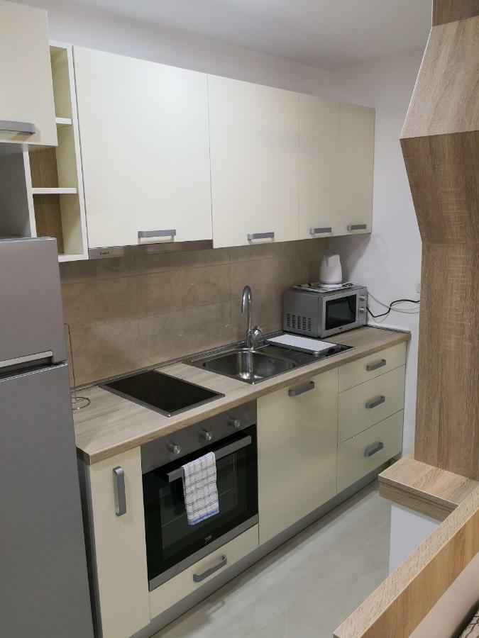 Studio Apartment Noa โมสตาร์ ภายนอก รูปภาพ