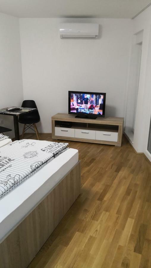 Studio Apartment Noa โมสตาร์ ภายนอก รูปภาพ