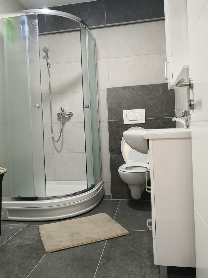 Studio Apartment Noa โมสตาร์ ภายนอก รูปภาพ